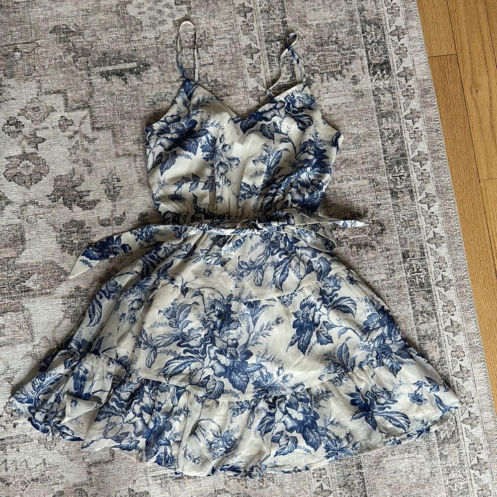 Experess Dress - Blue floral details!!